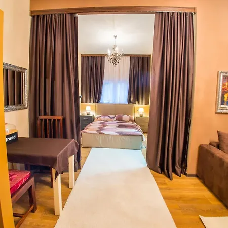 Milano شقة موستار